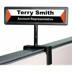 Advantus People Pointer Cubicle Sign, 4 1/2"H x 9"W x 5/8"D
