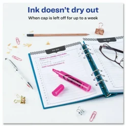 Avery Hi-Liter Highlighters, SmearSafe, Chisel Tip, Desk-Style, Fluorescent Pink, Box Of 12