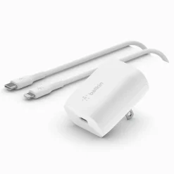Belkin BoostCharge USB-C Wall Charger 20W (USB-C Cable with Lightning Connector included) - Power Adapter