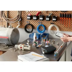 Dymo Executive 640 CB LabelManager Portable Labeller