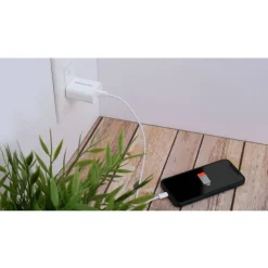 IOGEAR 20W USB-C Smartphone Charger