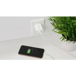 IOGEAR 20W USB-C Smartphone Charger