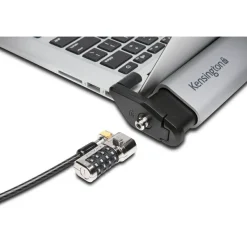 Kensington Laptop Locking Station 2.0 - MicroSaver 2.0 Keyed Lock - System security kit - 15.6