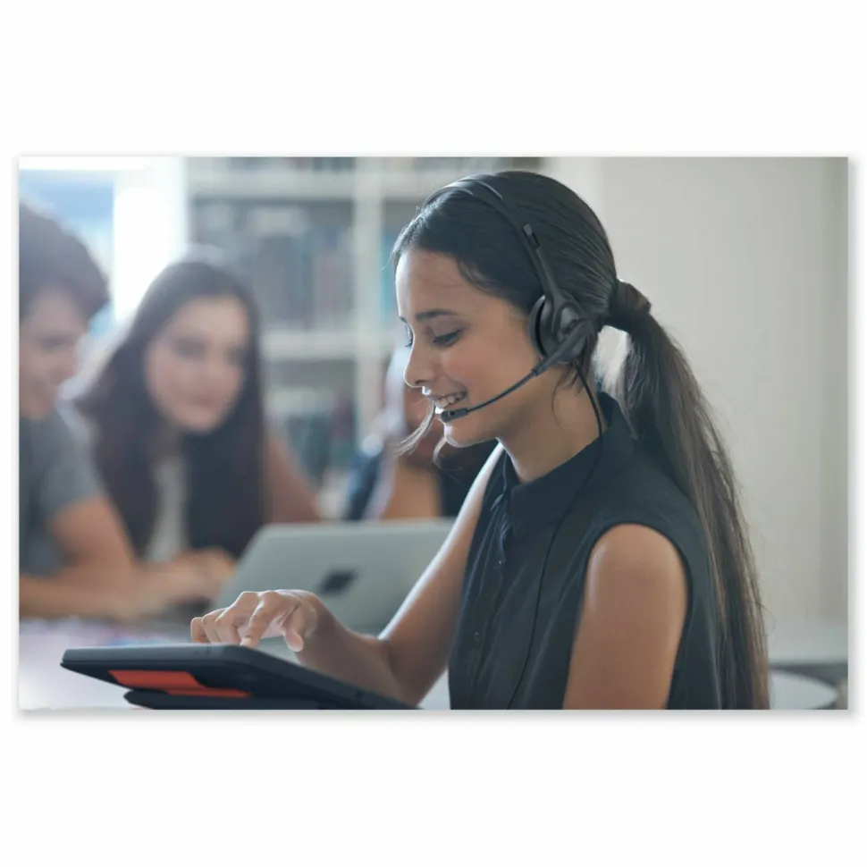 Logitech H111 Wired Headset, Stereo Headphones with Noise-Cancelling Microphone, 3.5 mm Audio Jack