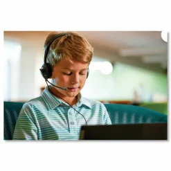 Logitech H111 Wired Headset, Stereo Headphones with Noise-Cancelling Microphone, 3.5 mm Audio Jack