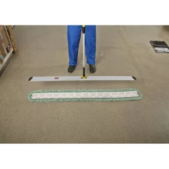 Rubbermaid Commercial HYGEN HYGEN Dust Mop Heads With Fringe, Green, 60
