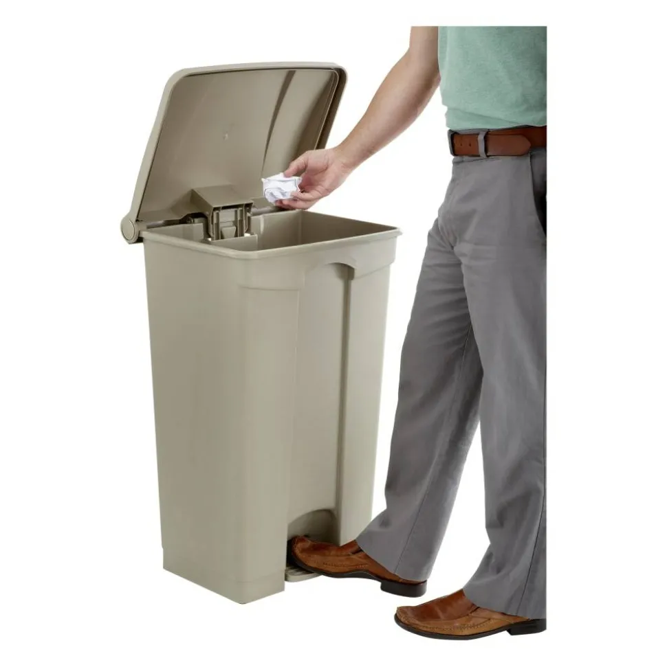Safco Plastic Step-On Receptacle, 23 Gallon, Tan