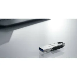 SanDisk Ultra Flair USB 3.0 Flash Drive - 256GB