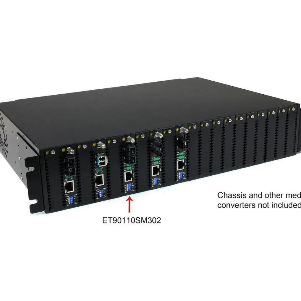 StarTech 10/100 Mbps Single Mode Fiber Media Converter SC 30 km, TAA