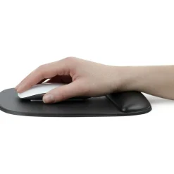 StarTech Mouse Pad with Hand Rest, 6.7x7.1x 0.8in (17x18x2cm), Ergonomic Mouse Pad w/Wrist Support, Non-Slip Base, Gel Mouse Pad, TAA