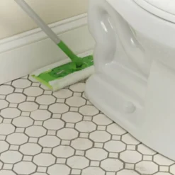 Swiffer Sweeper Dry Cloth Refills, 10-5/8" x 8", White, 32 Cloths Per Box, Carton Of 6 Boxes