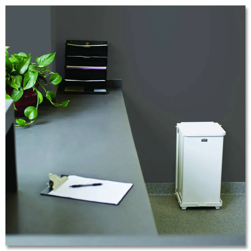 United Receptacle Defenders Steel Step Can, 6.5 Gallons, 23" x 12" x 12", White