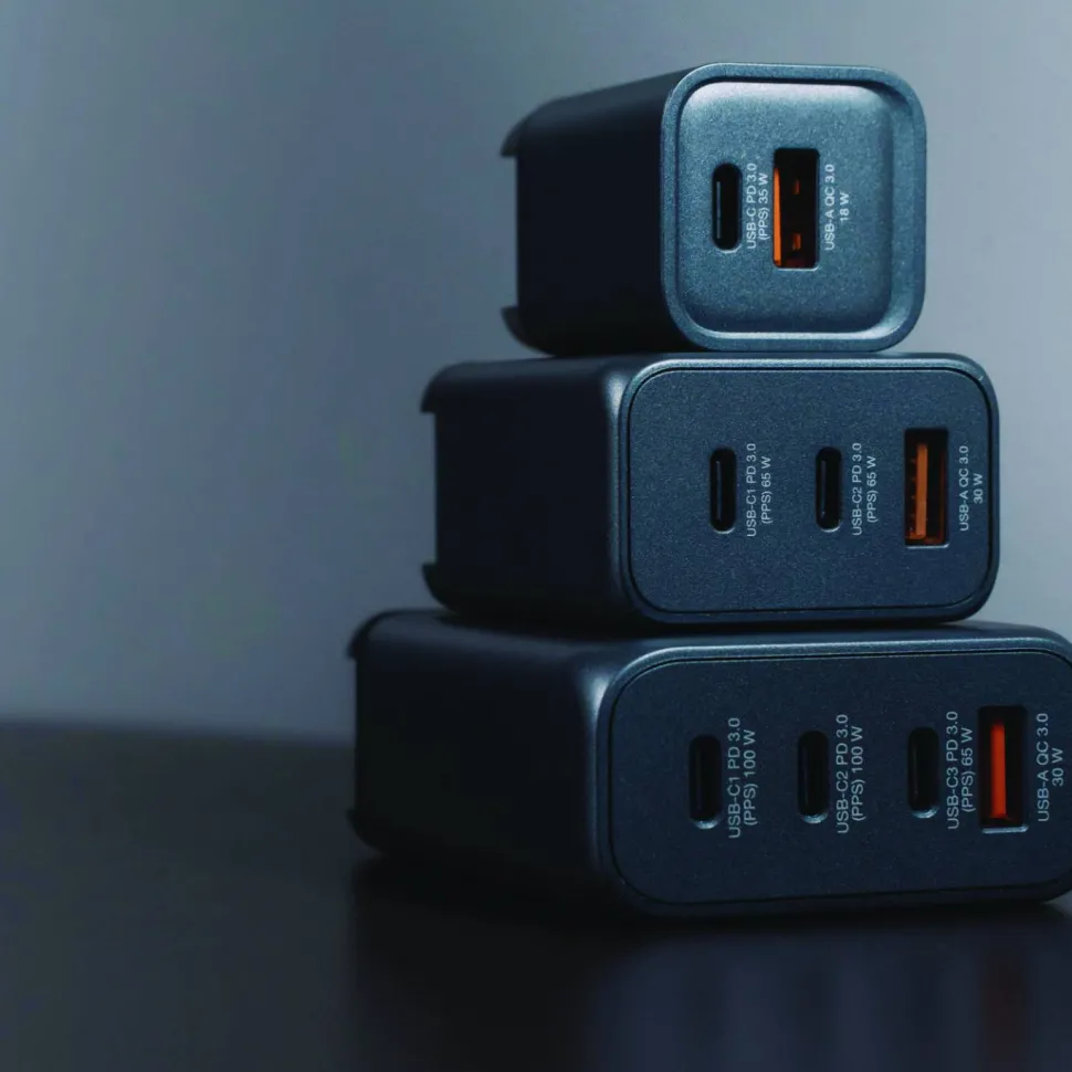 Verbatim 65 W 3-Port GaN Wall Charger, Black/Gray